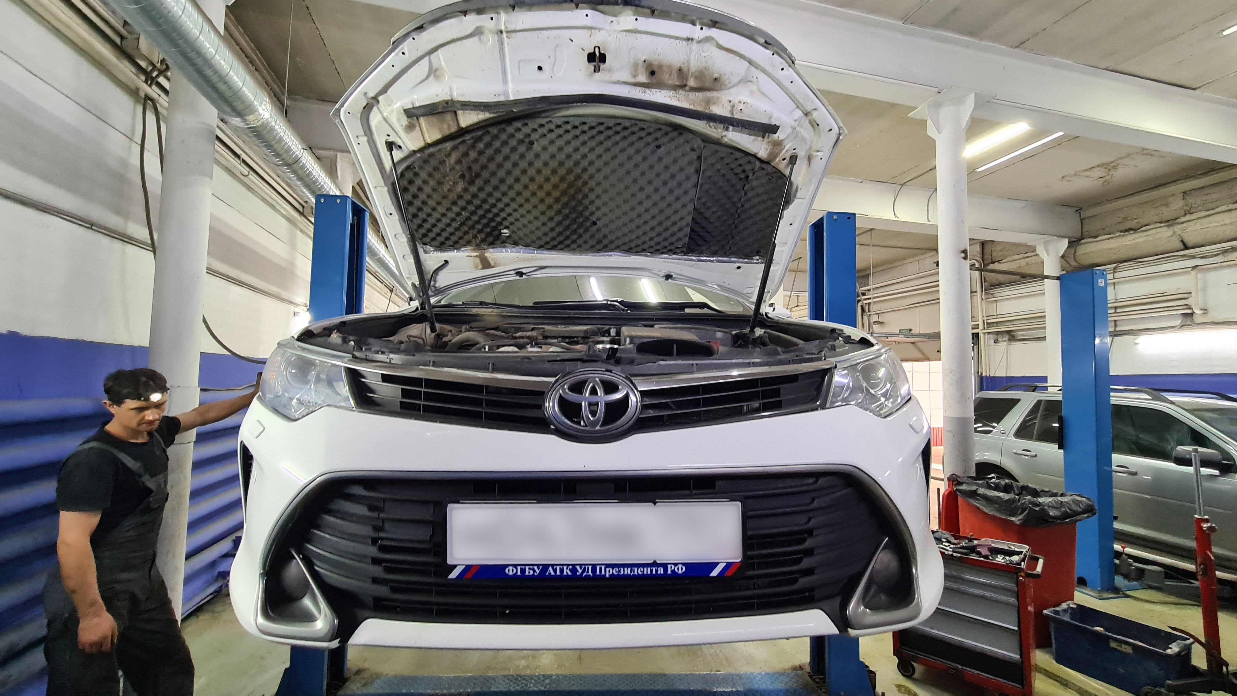Замена топливного фильтра Toyota Camry